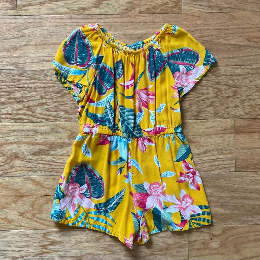 Old Navy • Flutter-Sleeve Romper